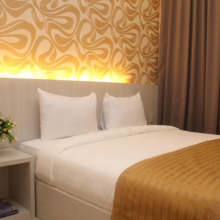 Lj Hotel Medan Zewnętrze zdjęcie