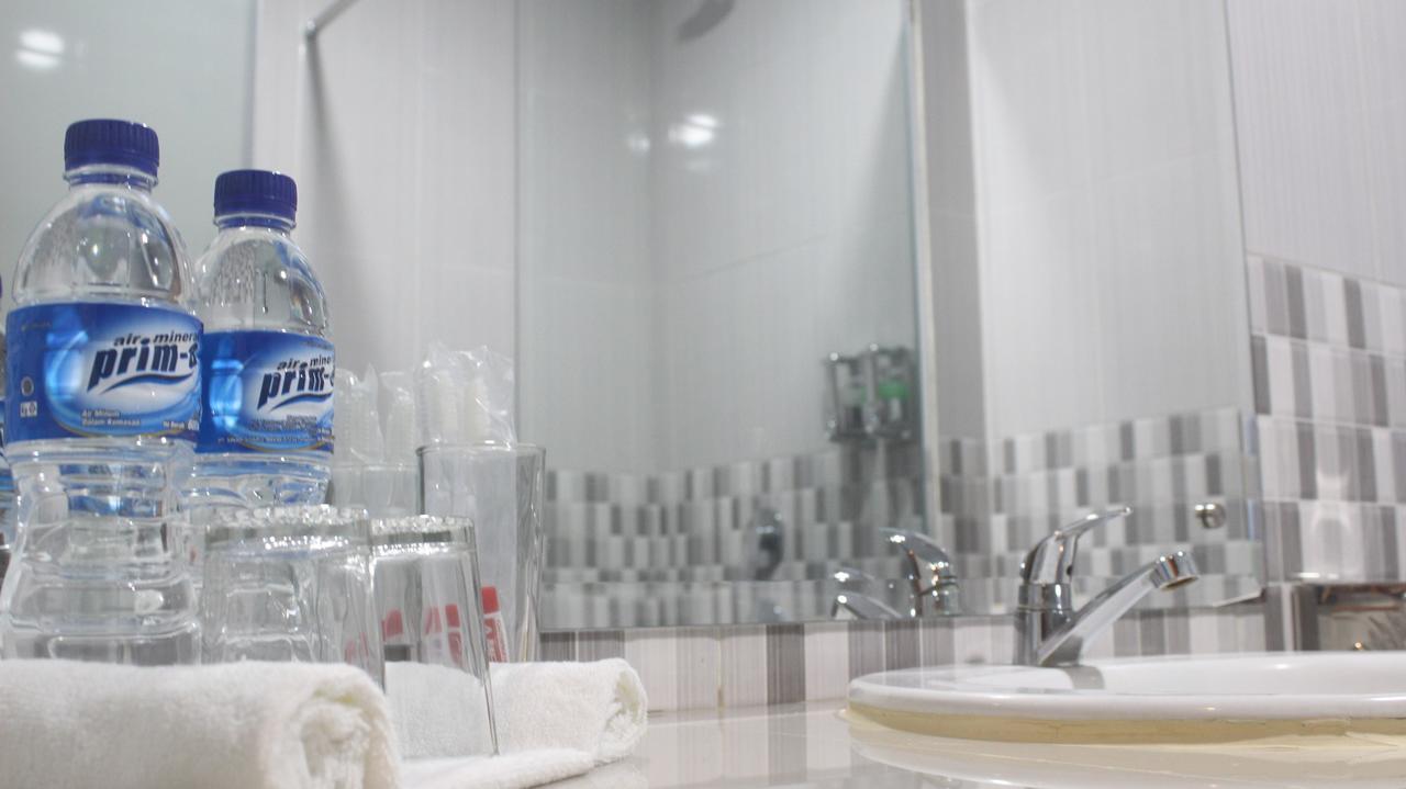 Lj Hotel Medan Zewnętrze zdjęcie